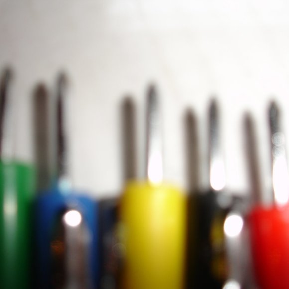 Bundle of 5 - 2 in 1 Pocket Screwdrivers - Phillips and Flat Head - Handy Tool ! - Picture 3 of 7